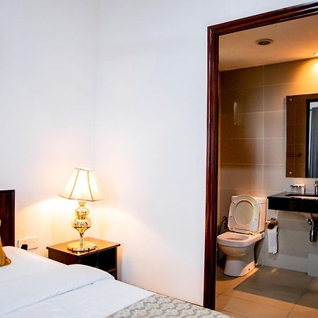 Ceylon City Stay Colombo Dehiwala-Mount Lavinia Buitenkant foto